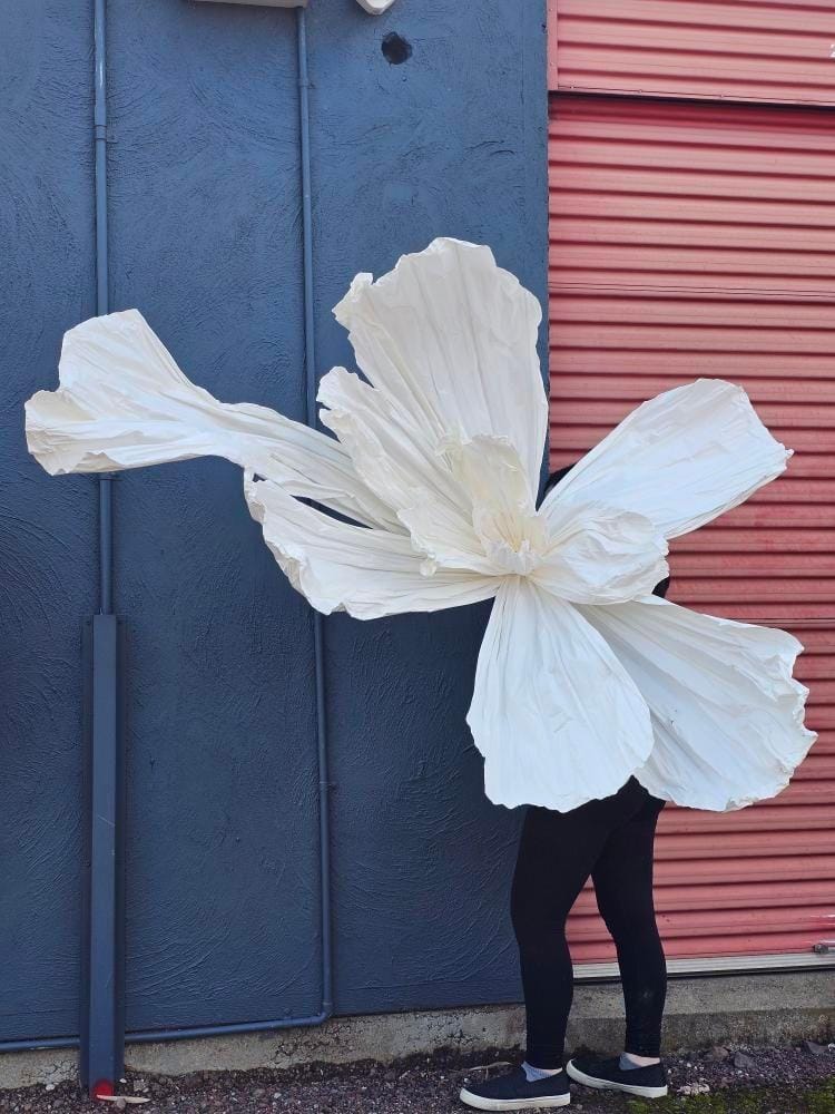 Giant Paper Flowers (3 sizes)